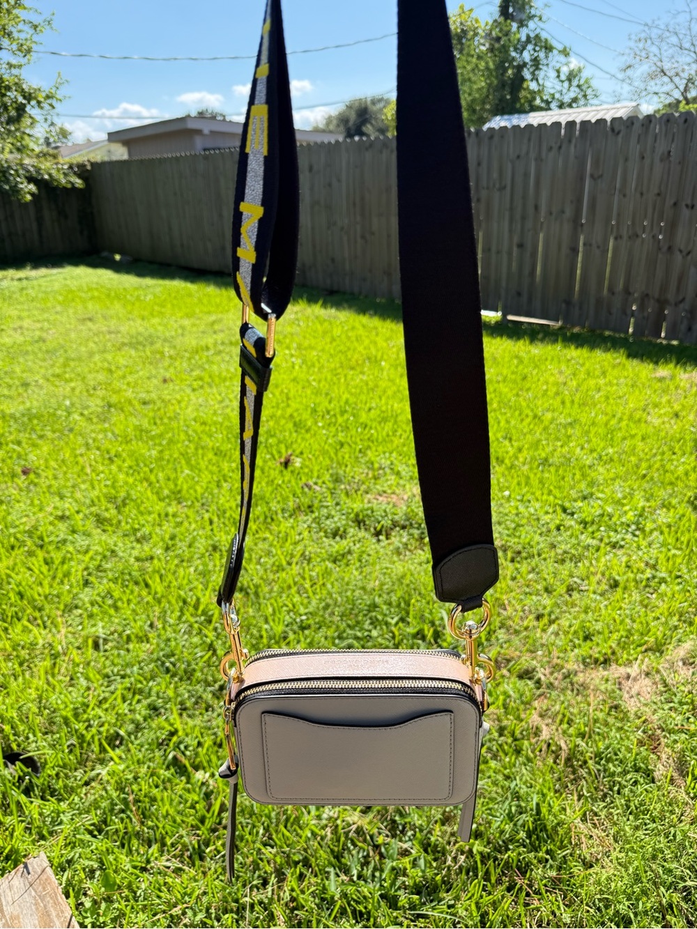 Marc Jacobs Cream Snapshot Camera Crossbody with Gold Hardware - Picture 4 of 4